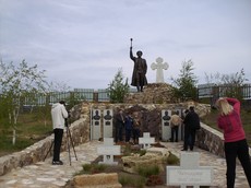 Памятник белому генералу в х. Еланском 